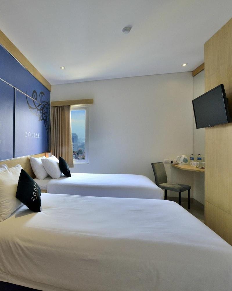 Zodiak Kebon Jati By Kagum Hotels Bandung Esterno foto
