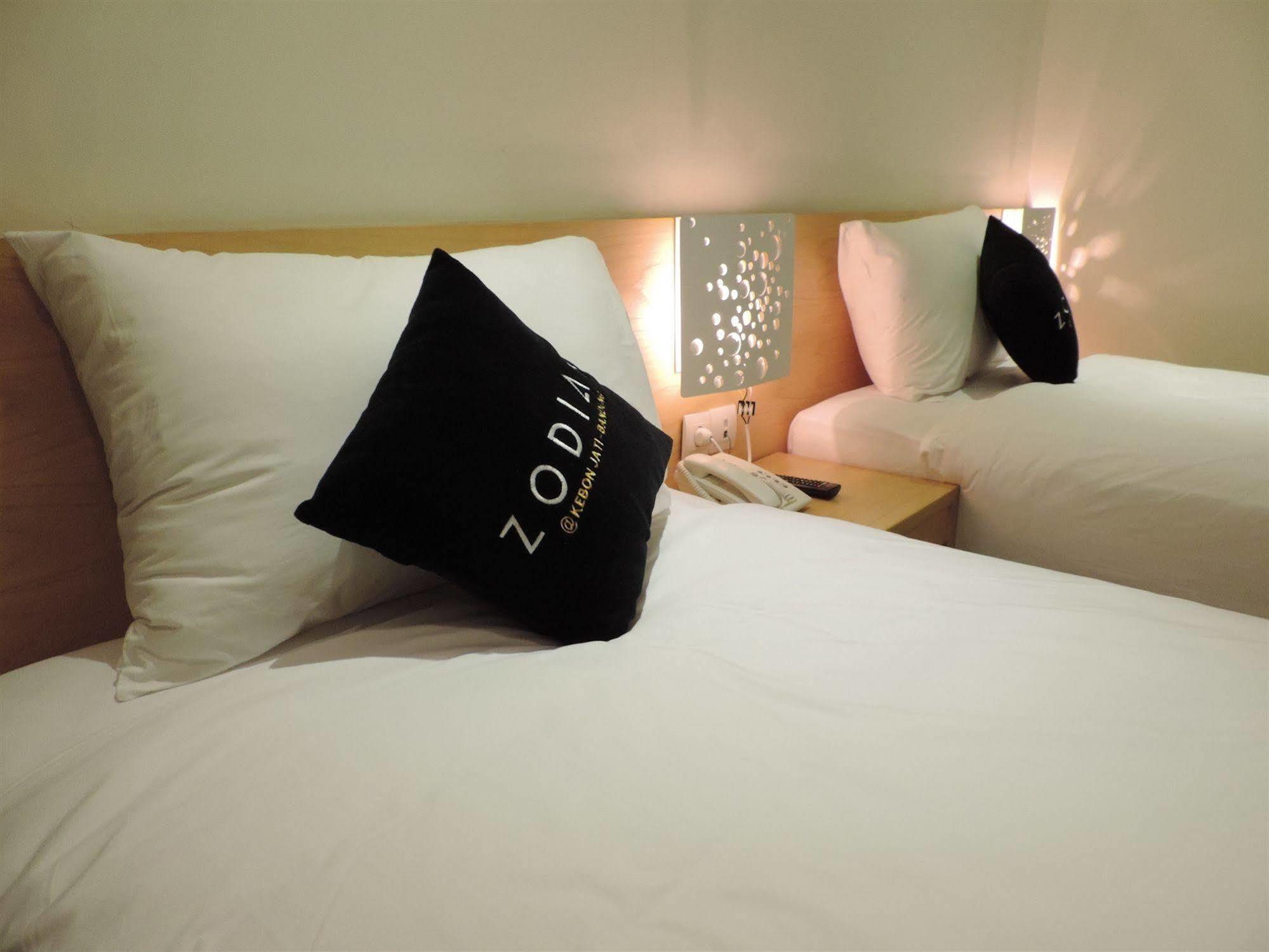 Zodiak Kebon Jati By Kagum Hotels Bandung Esterno foto